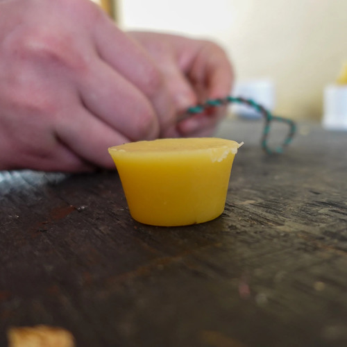 Perfect bow string - perfect, wax